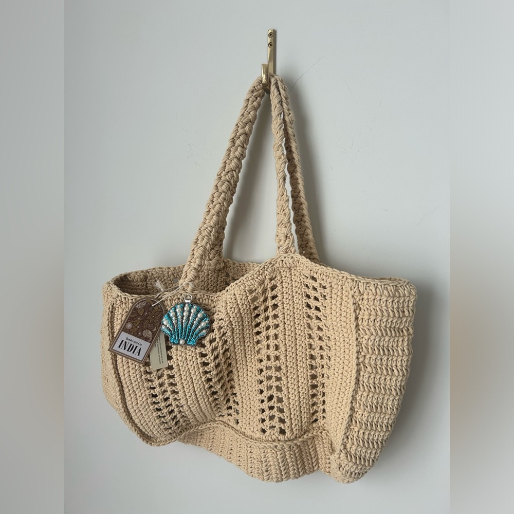 Viral Woven Seashell Made in India Tote